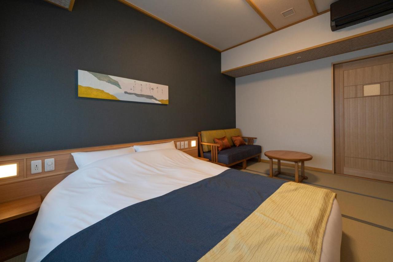 Отель Kyoto Umekoji Kadensho Экстерьер фото A room at the hotel