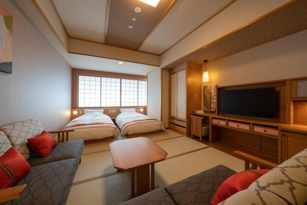 Отель Kyoto Umekoji Kadensho Экстерьер фото A room at the hotel