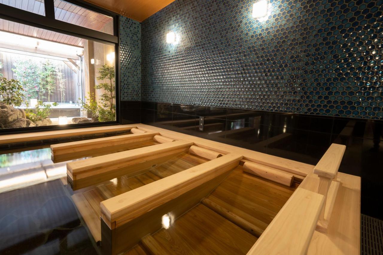 Отель Kyoto Umekoji Kadensho Экстерьер фото A traditional Japanese bath