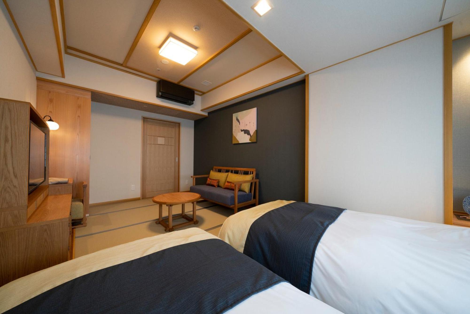 Отель Kyoto Umekoji Kadensho Экстерьер фото A room at the hotel