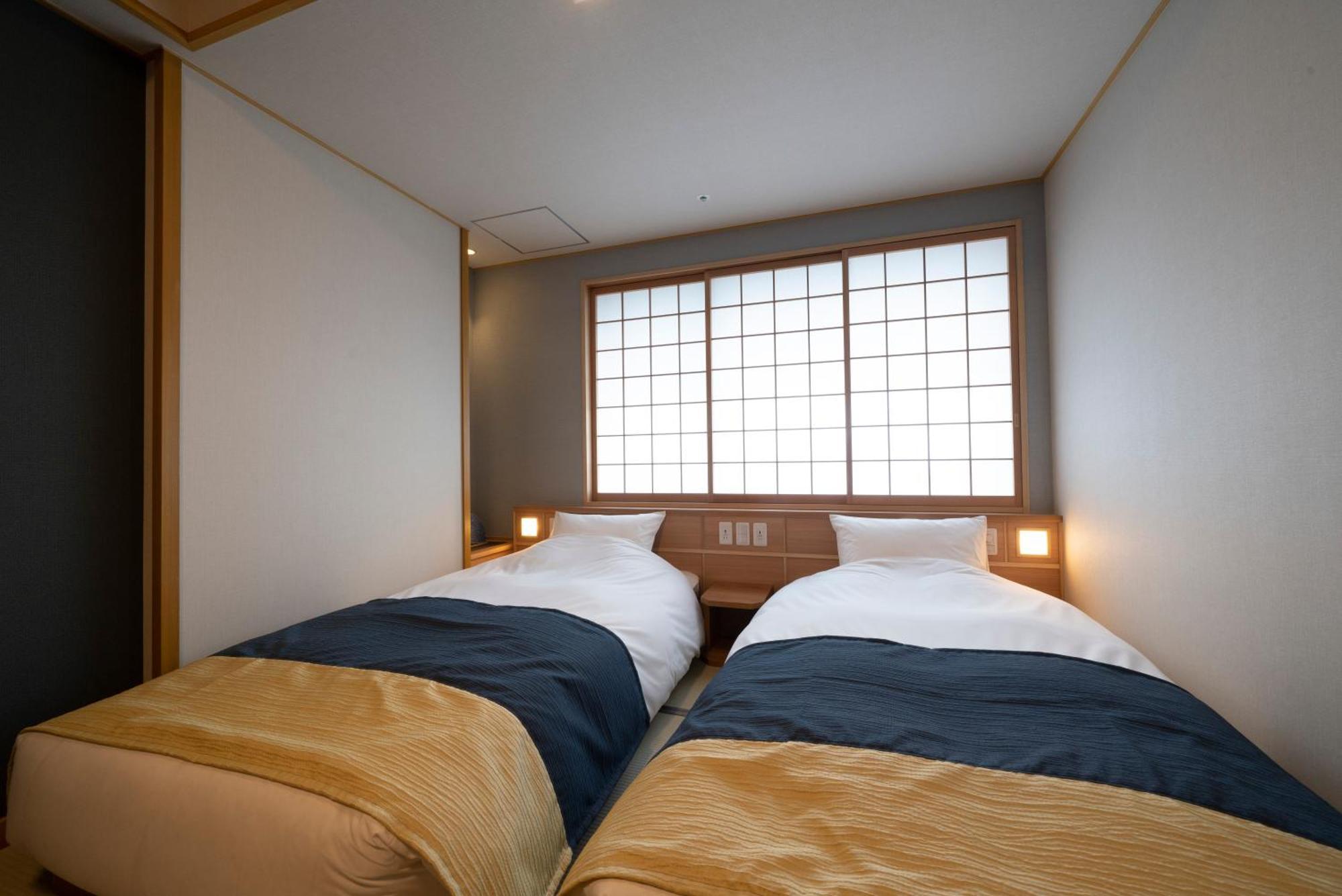 Отель Kyoto Umekoji Kadensho Экстерьер фото A room at the hotel